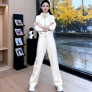 Spring and Autumn European-Style High-End Slim-Fit Sweatshirt and Sweatpants Sports Suit for Women, Casual and Stylish Outfit