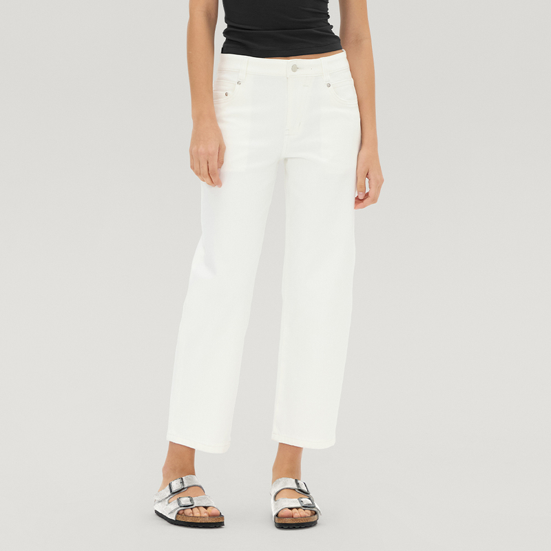 Cdou A11(9S) Button-Cinch Retro Adjustable Strap Fitted Mid-Waist 9-Point White Jeans Cdou A11(9S) Button-Cinch Retro Adjustable Strap Fitted Mid-Waist 9-Point White Jeans