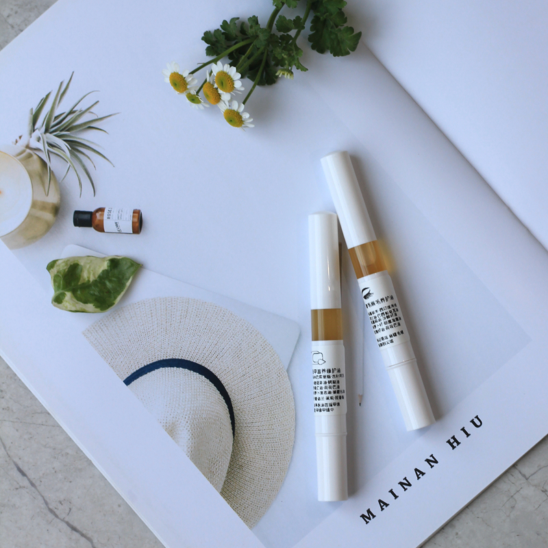 Aromatherapy Design. Plant-Based Eyelash and Eyebrow Care Oil. Nail Nourishing and Repairing Oil. 3ml Rotating Pen Acne Stick