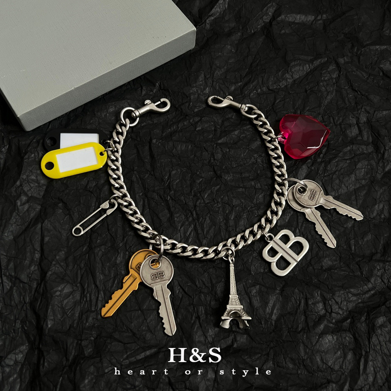H&S 25Th Anniversary New Paris Rodeo Vintage Distressed Keychain Suitable for B Brand Bags Pendant Internet Celebrity Accessory Trend