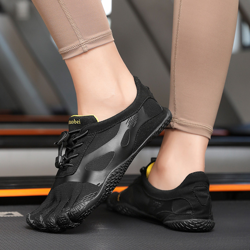 选择防滑运动休闲鞋女瑜伽鞋的五大考量因素?