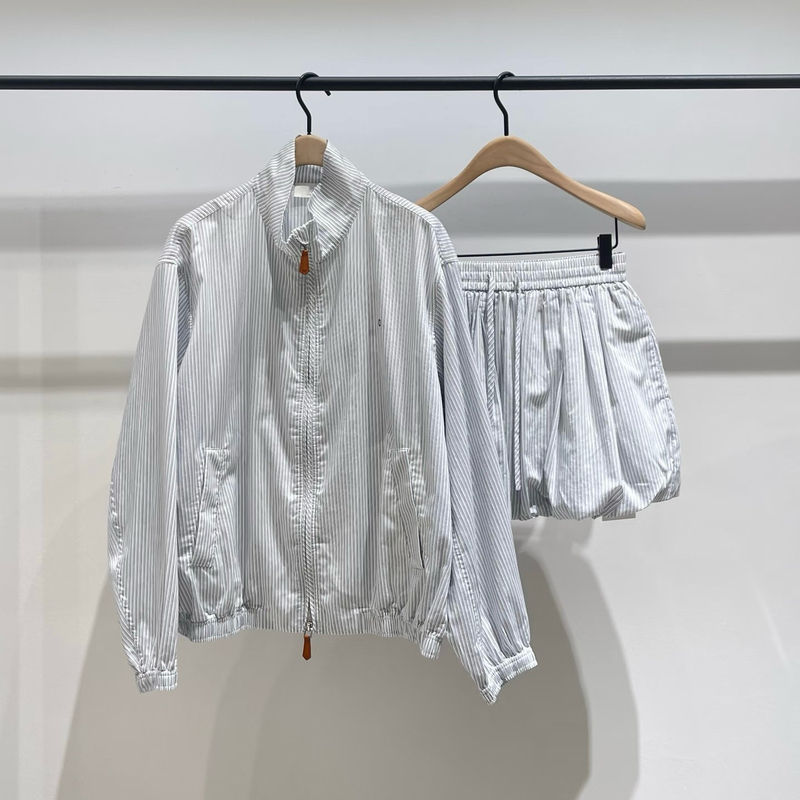 【A Series】Moco2026 Autumn New Product Lightweight Silk Cotton Striped Unisex Jacket Mbf3Jkt004 【A Series】Moco2026 Autumn New Product Lightweight Silk Cotton Striped Unisex Jacket Mbf3Jkt004