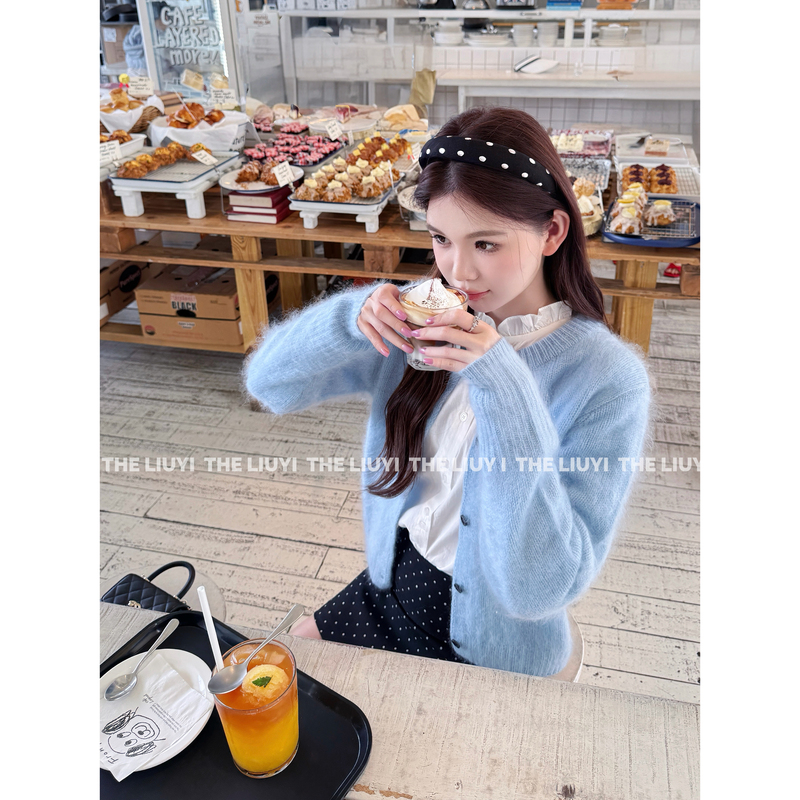 【Liuyi】Luxury Sweater~ Autumn Gentle and Versatile Long-Sleeve Knitted Cardigan Jacket 68023 【Liuyi】Luxury Sweater~ Autumn Gentle and Versatile Long-Sleeve Knitted Cardigan Jacket 68023