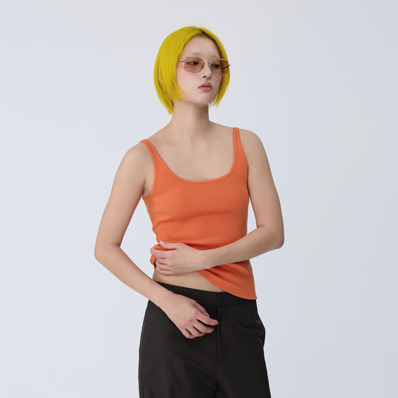 Filgood Solid Color Camisole with U-Neck Design, Available in 4 Colors, Slim Fit but Not Tight-Fitting Fg05L01 Filgood Solid Color Camisole with U-Neck Design, Available in 4 Colors, Slim Fit but Not Tight-Fitting Fg05L01