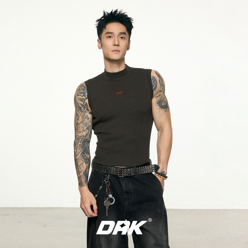 Drk Dark Red Embroidered Ribbed High-Neck Undershirt Men's Trendy American Retro Sports Fitness Sleeveless Top Drk Dark Red Embroidered Ribbed High-Neck Undershirt Men's Trendy American Retro Sports Fitness Sleeveless Top