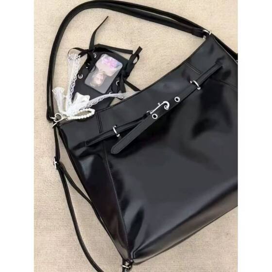2026 New Model Small Card Holder High-End Single Shoulder Tote Student Backpack for Class and Commuting, Underarm Crossbody Bag with Large Capacity