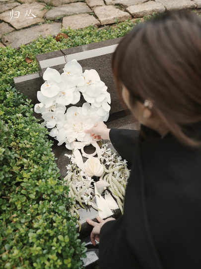 归丛文创礼花环 冬至春节祭扫花艺手工仿真花圈 祈福纪念祭拜