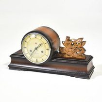 Sanwu brand alarm clock decorative furnishings mechanical clockwork table clock old objects collection Western nostalgic retro photography