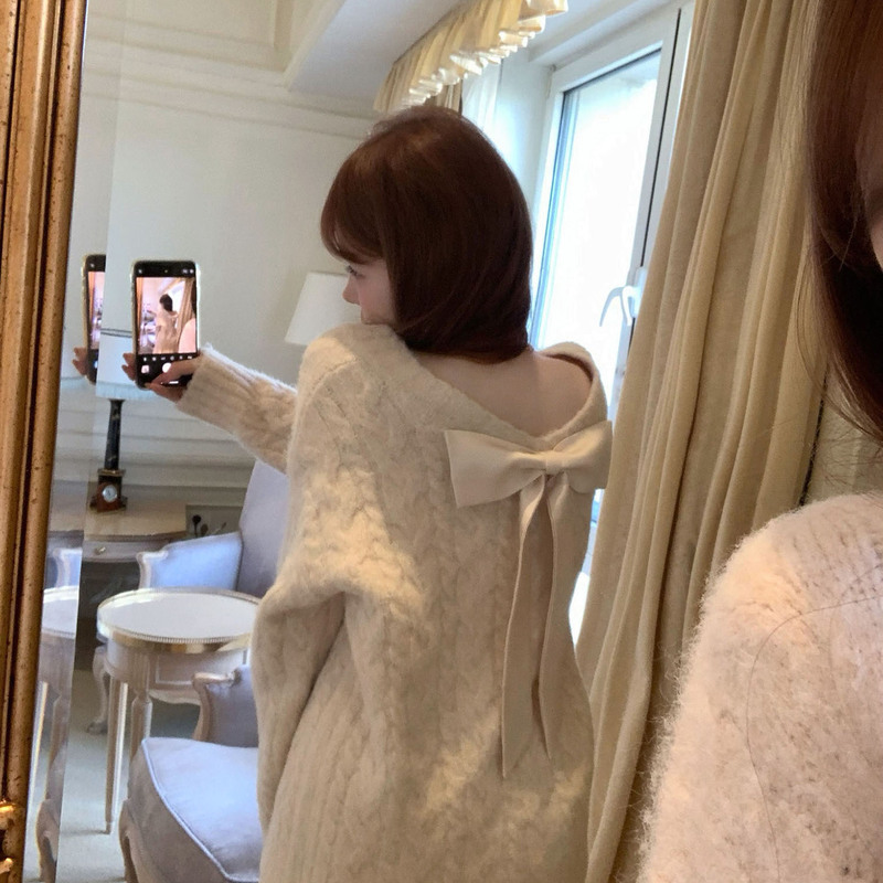 Lukira【Back View Kill 2.0】Back Bowknot Knitted Cable Sweater for Women, Autumn and Winter, Lazy and Loose Top