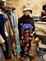 Thai hand-embroidered clothing live link