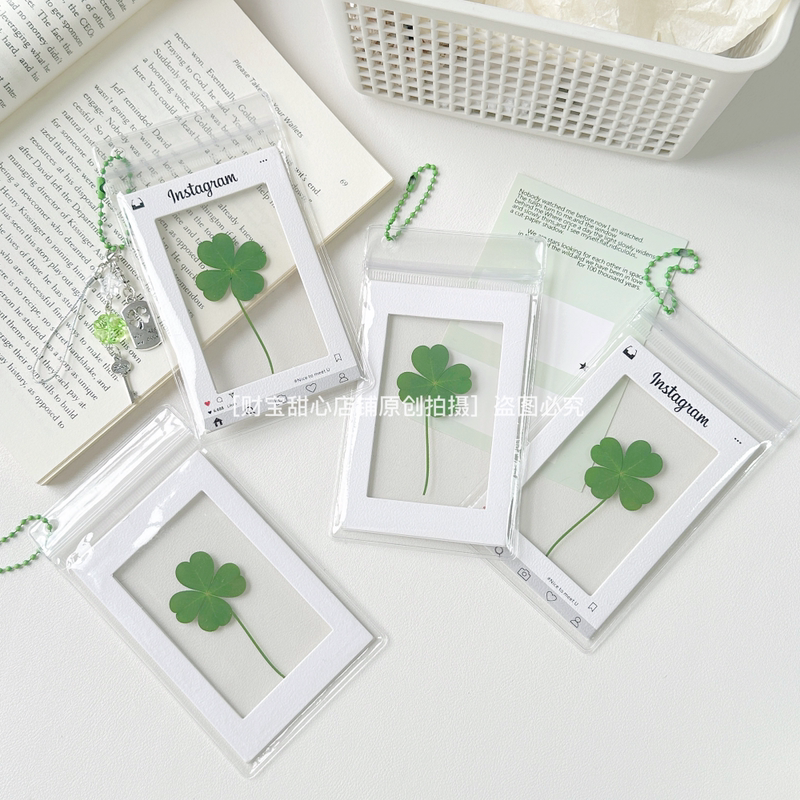 Graduation Season Lucky Four-Leaf Clover High-Value Simple Pendant Transparent Card Unique Niche Blessing Gift Korean Style Ins Style Graduation Season Lucky Four-Leaf Clover High-Value Simple Pendant Transparent Card Unique Niche Blessing Gift Korean Style Ins Style
