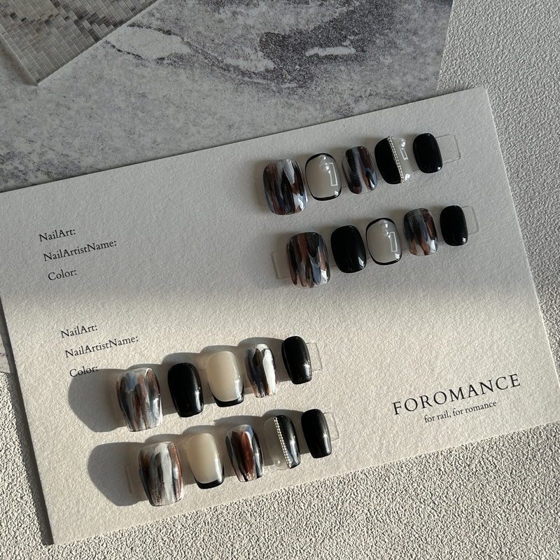 Foromance.【Midnight Sketch】Black and White-Enhancing French Style, Dark Night Atmosphere, Elegant Short Nails, Nail Tips