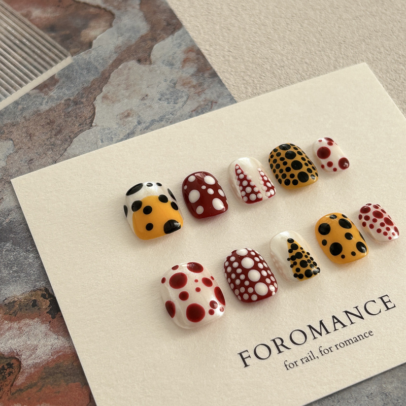 Foromance. [Tribute to Master] Pumpkin Polka Dot Unlimited Polka Dot in the Grass Purely Handmade Wearable Nails