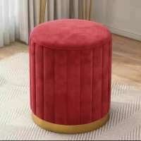 Небольшая круглая стопка для хранения