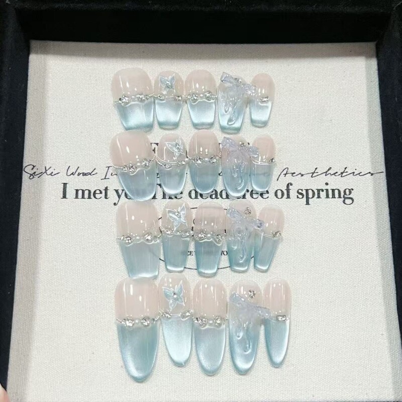 High-End Blue Sparkling Cat's Eye Crushed Diamond Handmade Wearable Nail Art, Gentle and Complexion-Enhancing, Oval Summer Nail Stickers High-End Blue Sparkling Cat's Eye Crushed Diamond Handmade Wearable Nail Art, Gentle and Complexion-Enhancing, Oval Summer Nail Stickers