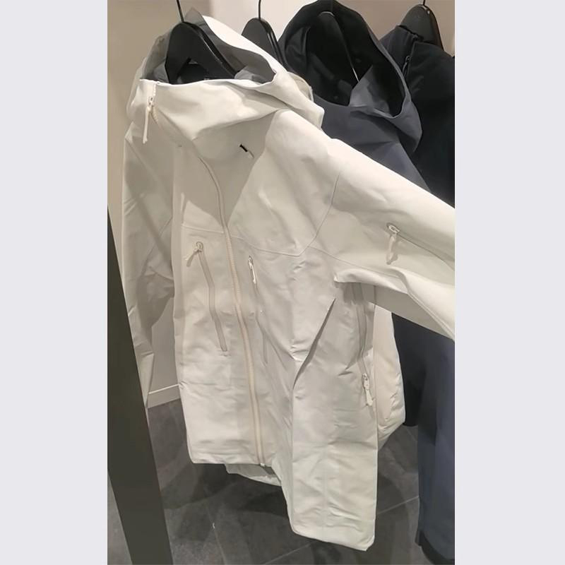 White Outdoor Multi-Pocket Hooded Jacket for Women, New Spring Korean Style, High-End Casual Loose Jacket