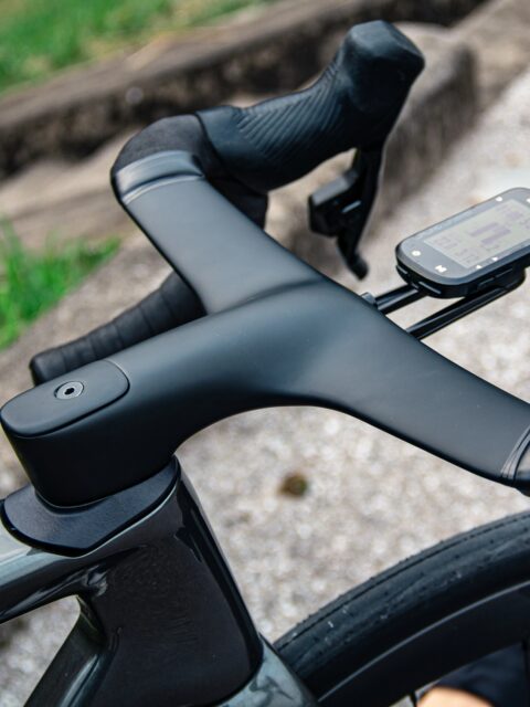 Hudud Carbon Fiber Integrated Curved Handlebar Road Bike Raised Handlebar Internal Cable Routing T800 Ultra-Light Aerodynamic Handlebar