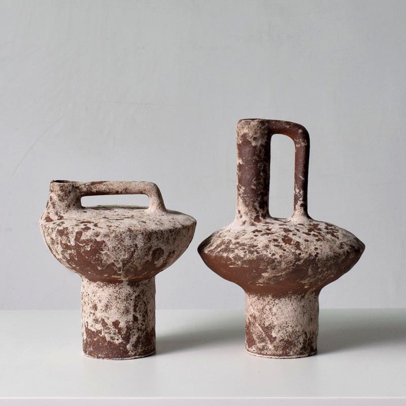 Chinese-Style Coarse Pottery Vase, Retro Hydroponic Ceramic Flower Vase, Wabi-Sabi Style Zen Decorative Ornament for Homestays and Hotels