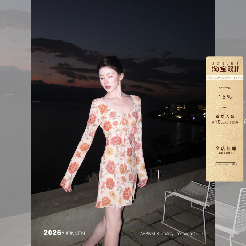 Jiang Wen's'Floral Sunflower' French Resort-Style Dress, Slim-Fitting, Floral Pattern, U-Neck, Long-Sleeved, Short Dress