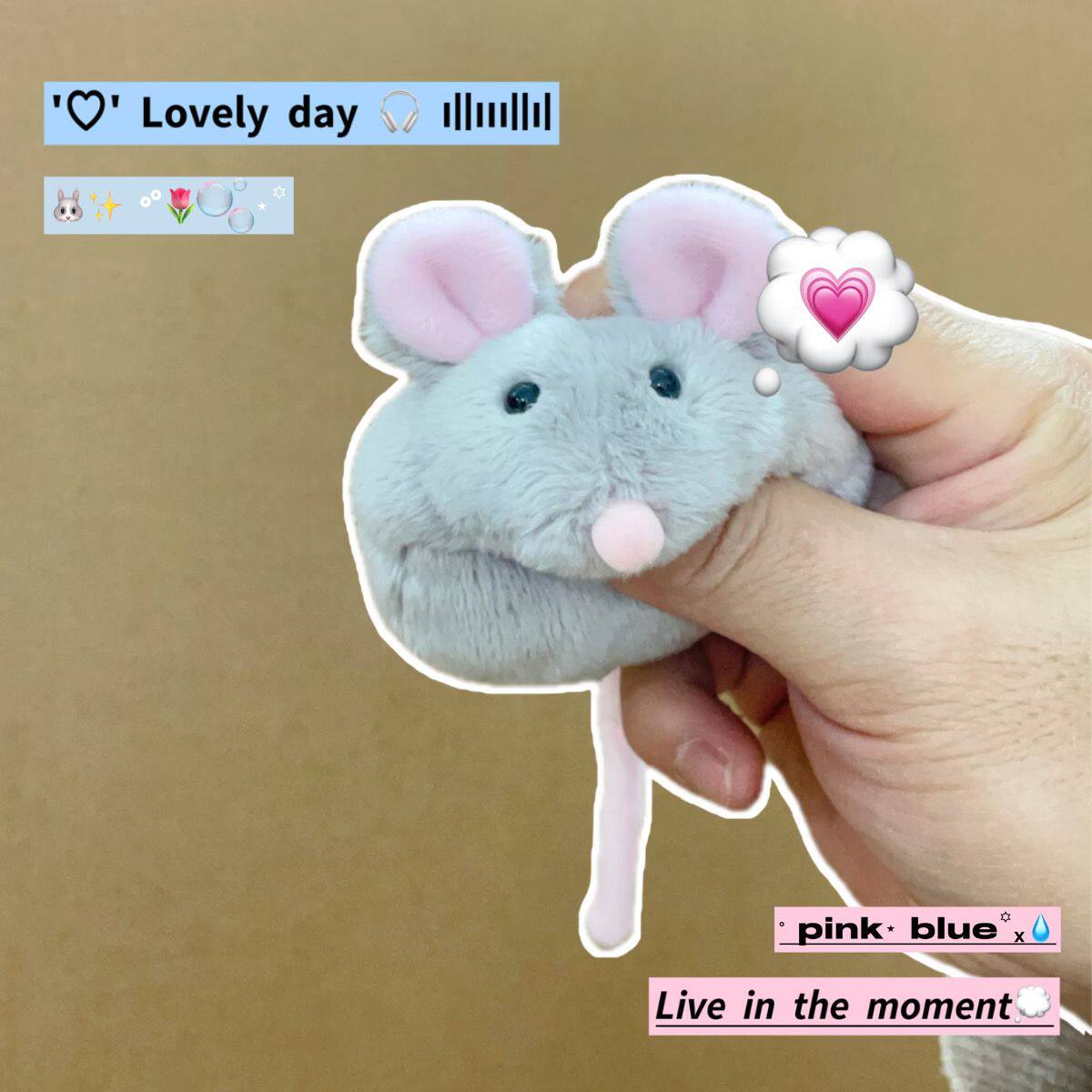 小紅書（Xiaohongshu）で人気のこのビーンバッグのネズミ型ペンダントとぬいぐるみは、女の子向けのニッチな誕生日プレゼントです。