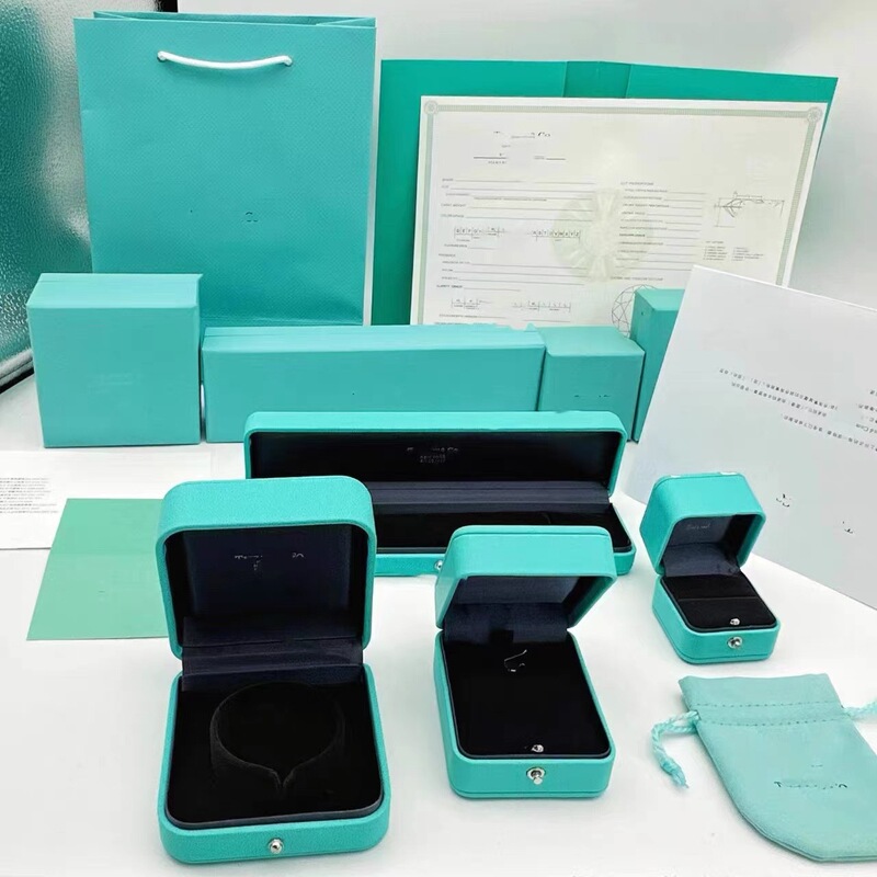 New t Blue Box Six-Claw Diamond Ring Jewelry Box Tiffany Necklace Bracelet Earrings Double t Tiffany Ring Packaging Box