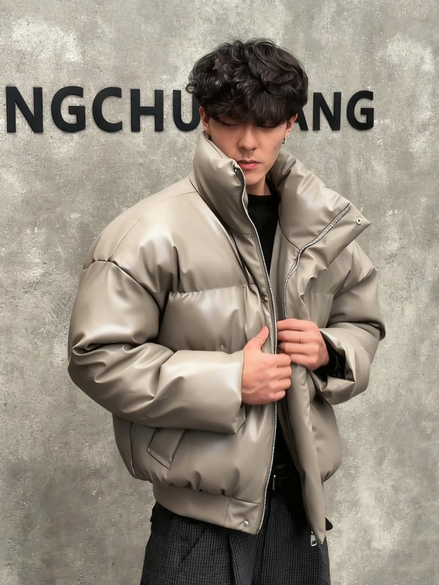 American Retro Pu Leather down Cotton Jacket for Men, Winter Stand-Up Collar Warm Coat, High-End Stylish Short Puffer Jacket