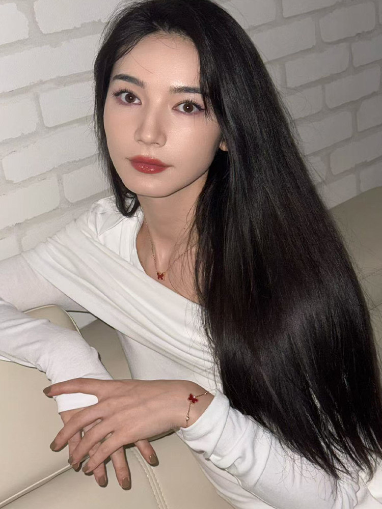 [Same Style as Wu Qianyu] Dukou Butterfly Necklace for Women, Red Fortune Necklace, Zodiac Year Gift, Birthday Gift