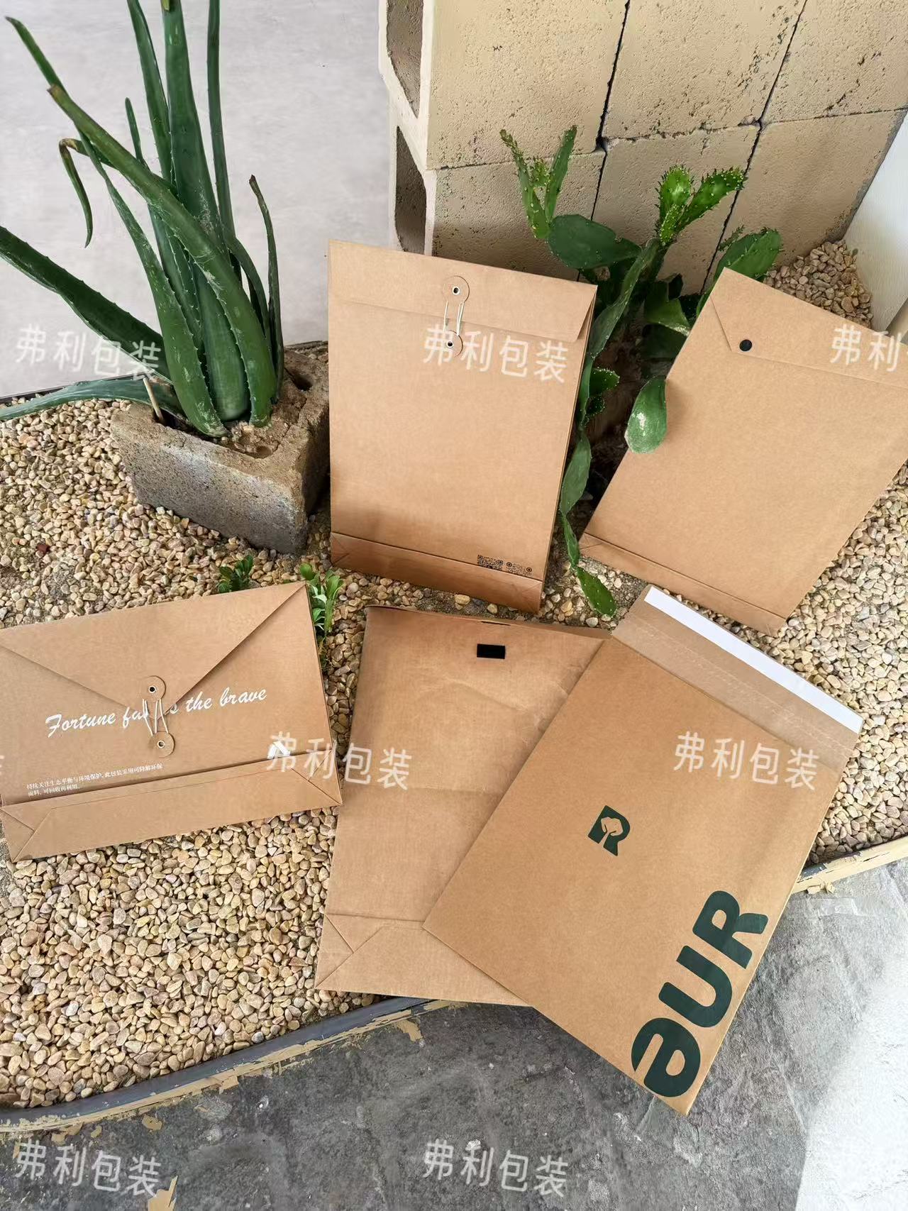 定制包装袋：现代商业与生活的隐形纽带