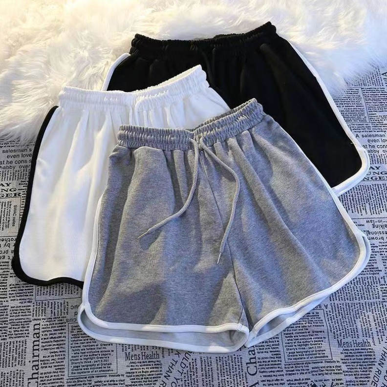 Sports Shorts, Loungewear for Women, Summer Casual Style, Running Shorts, Sleep Shorts for Petite Women, Stylish Three-Quarter Length for Morning Runs