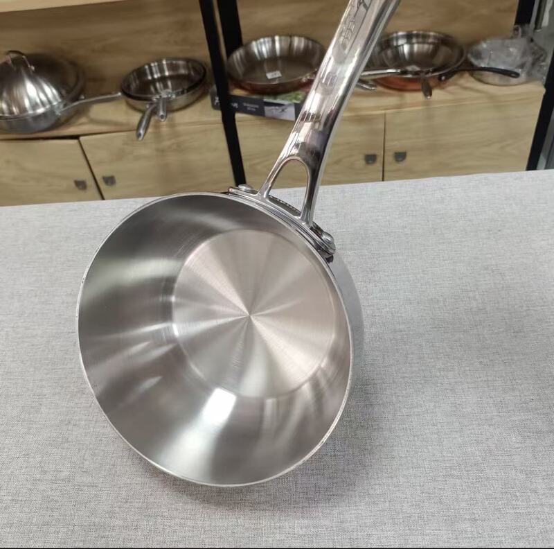Exported Big-Name Brand Cuisinart 304 Stainless Steel Non-Coated Yukihira Pot Milk Pot 20cm Capacity 2.5L