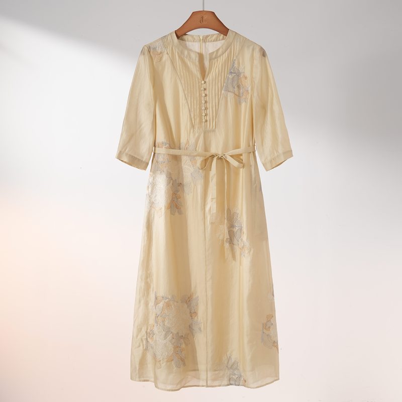Xizi/[National Color Tianxiang] Lenzing Tencel Elegant Advanced Embossed Embroidered Apricot Dress/Cqtj298