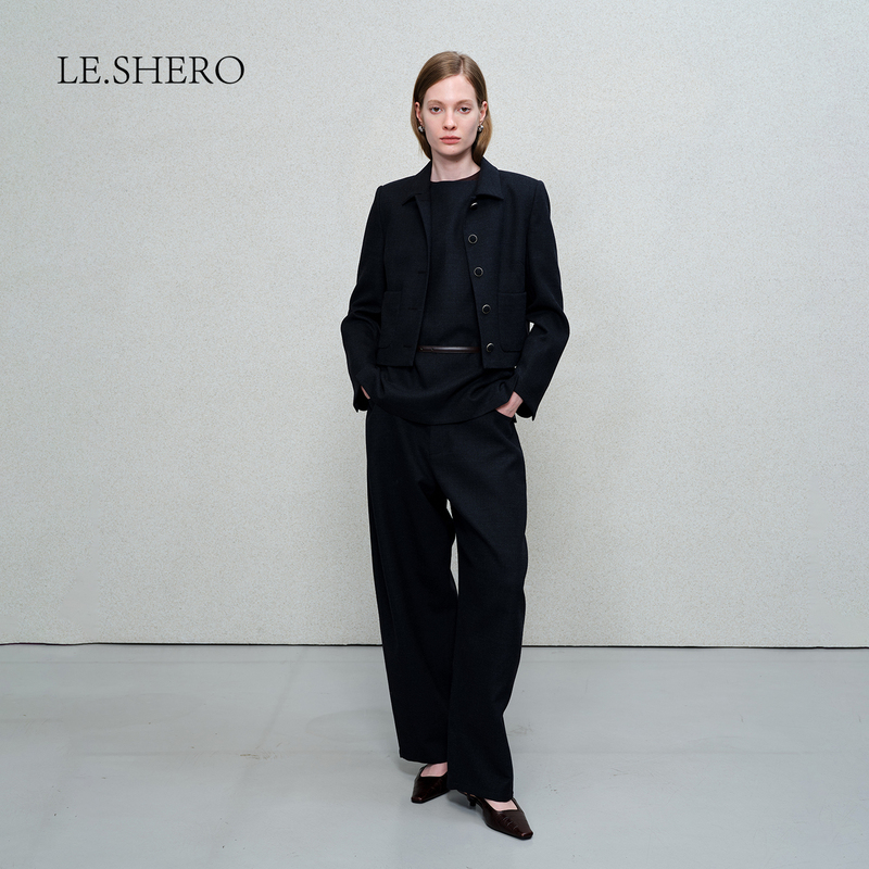 Le.Shero Merino Wool Lapel Pocket Short Jacket & Side Zipper Sleeveless Top & Mid-Waist Casual Pants Le.Shero Merino Wool Lapel Pocket Short Jacket & Side Zipper Sleeveless Top & Mid-Waist Casual Pants