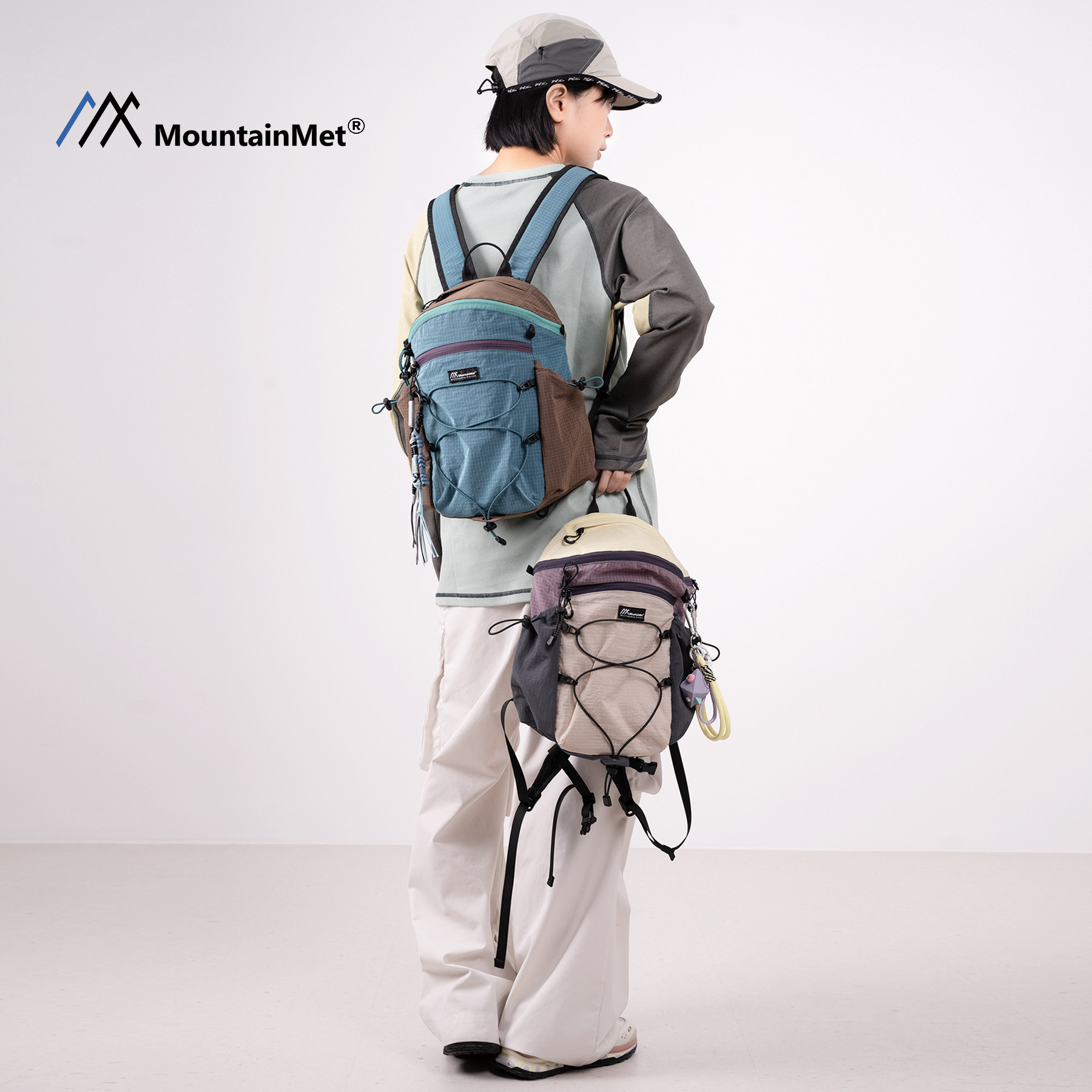 MountainMet Lightweight Outdoor Hiking Backpack Travel Bag With 14-Inch Laptop Sleeve - Thumbnail 2