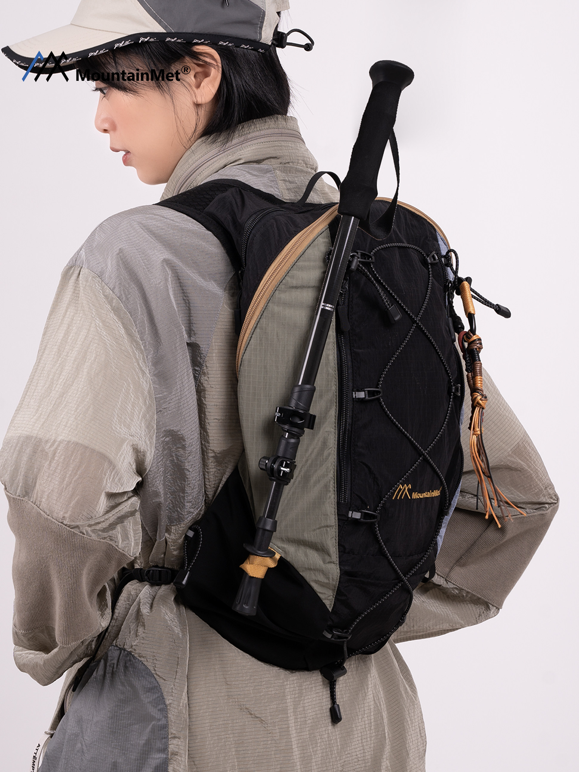 Mountainmet Outdoor Hiking and Mountaineering Summit Bag Lightweight Cross-Country Running Waterproof Backpack