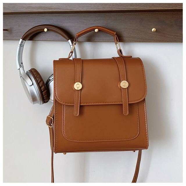 Japanese and Korean Jk Uniform Backpack for Women 2025 New Large Capacity Work Commute Backpack Stylish Versatile Handbag