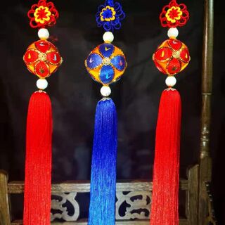 广西绣球车挂壮族特色民族挂件车饰挂件4cm绣球白菜玉石珠子绣球