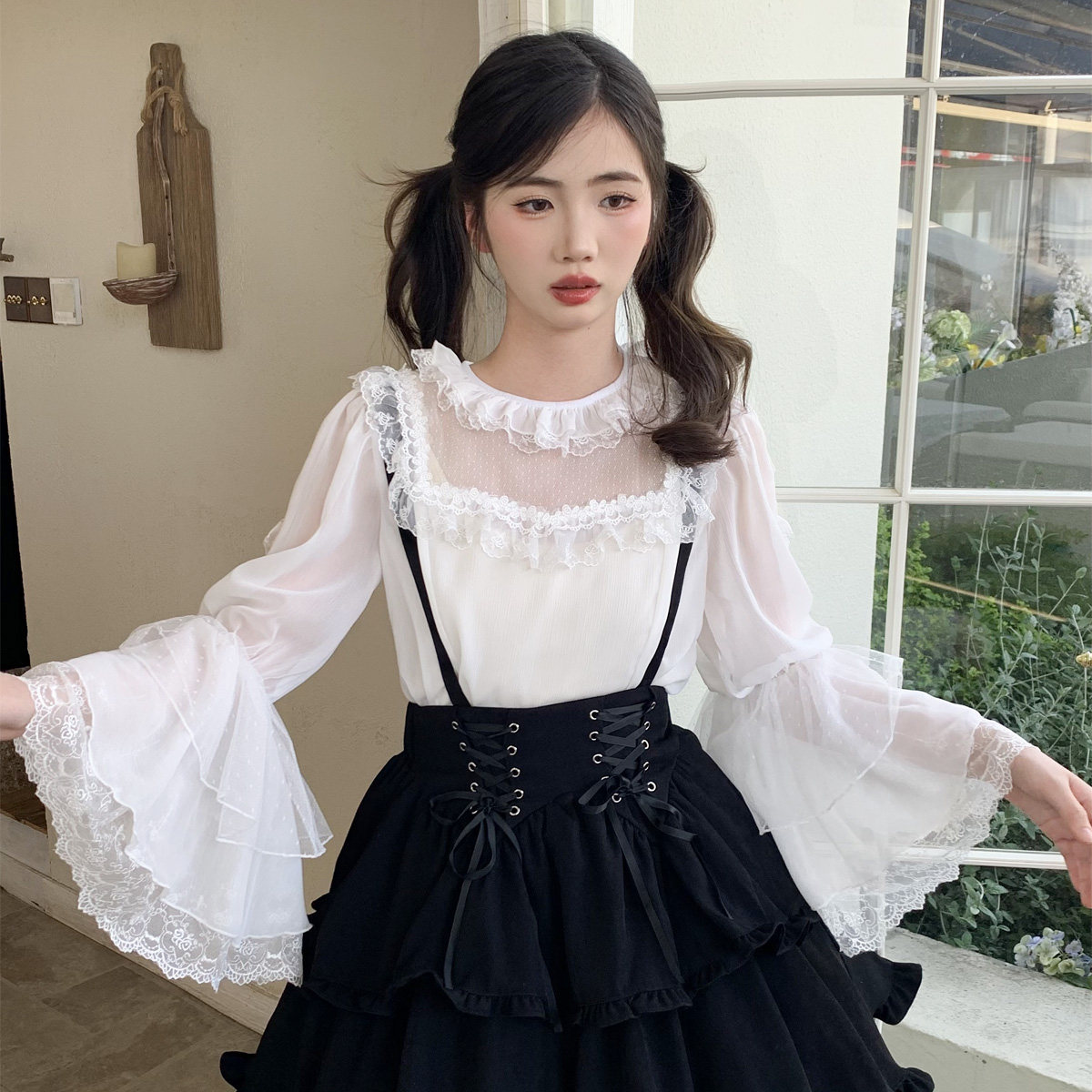 2025夏季必入!Lolita内搭白色蕾丝花边姬袖大下摆衬衫,洛丽塔女孩的梦幻选择!-lolita衬衫-淘宝好物网