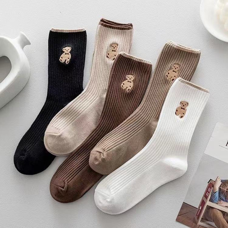 Women's Mid-Calf Socks, Korean Style, Trendy and Sweet Cartoon Stacked Socks, Cute Teddy Bear, Versatile for All Seasons, Suitable for Sports
