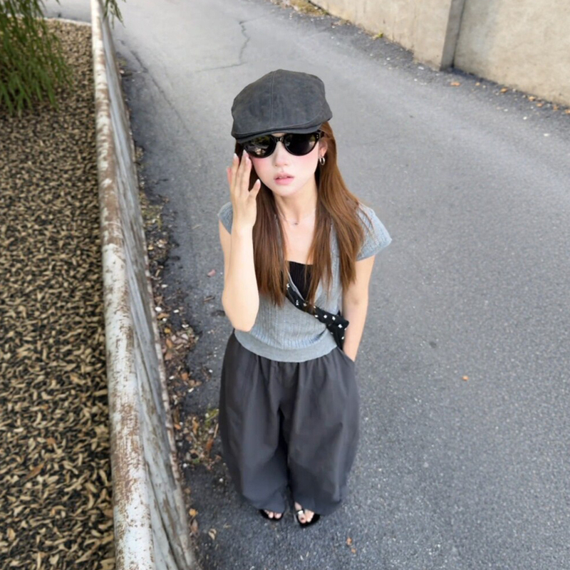 2026 Super Popular Summer Outfit, a Complete Set of Korean-Style Gray Faux Two-Piece Knit Top and Casual Wide-Leg Pants, Age-Reducing Suit for Women