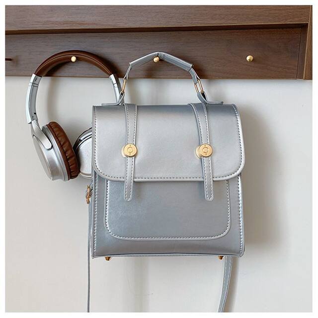 Japanese and Korean Jk Uniform Backpack for Women 2025 New Large Capacity Work Commute Backpack Stylish Versatile Handbag