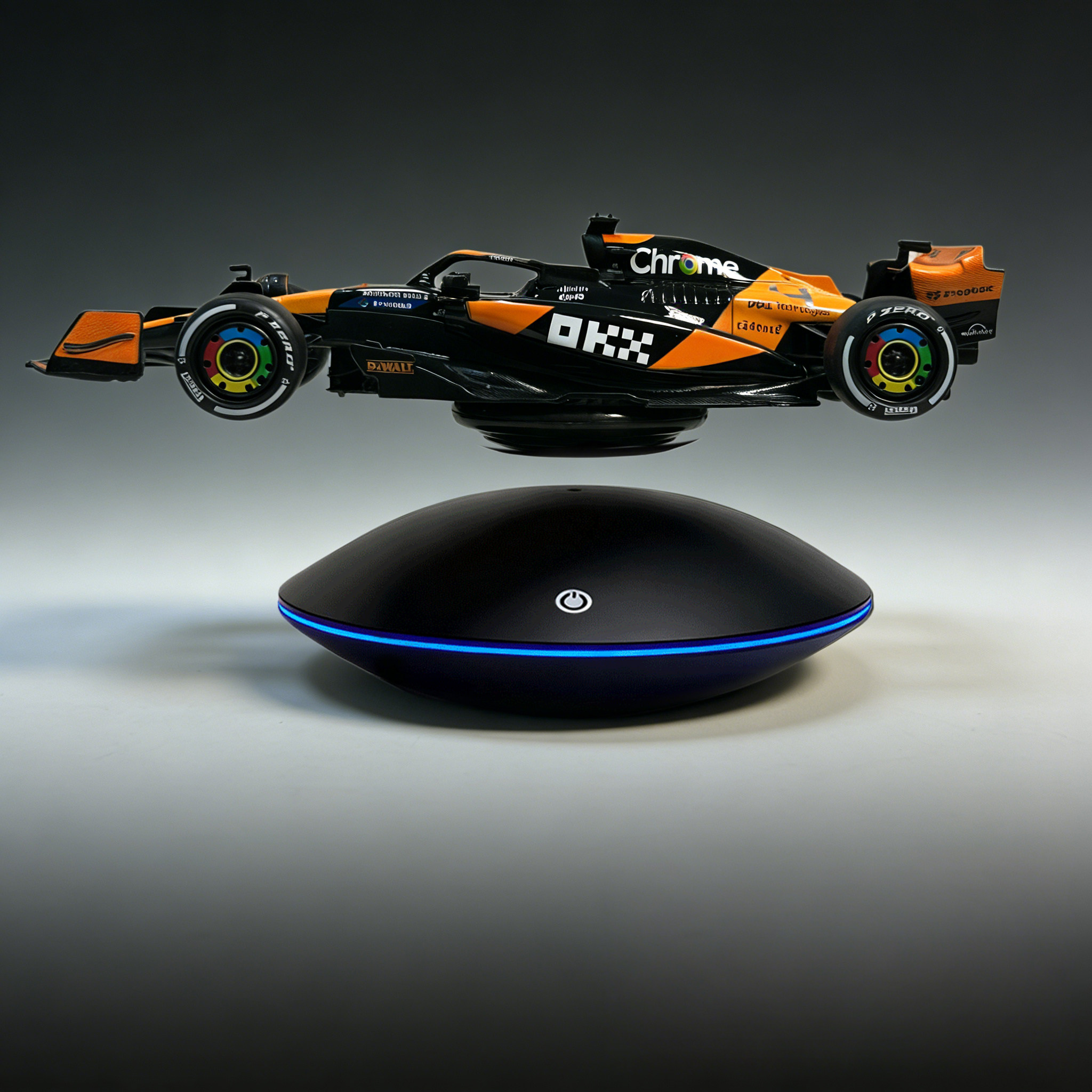 Левитирующая модель гоночного болида F1