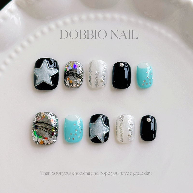 Dobbio【Inspiration】Whitening Black and White Blue Star Fragment Diamond Y2K Sweet Cool Handmade Wearable Nail Art Tips