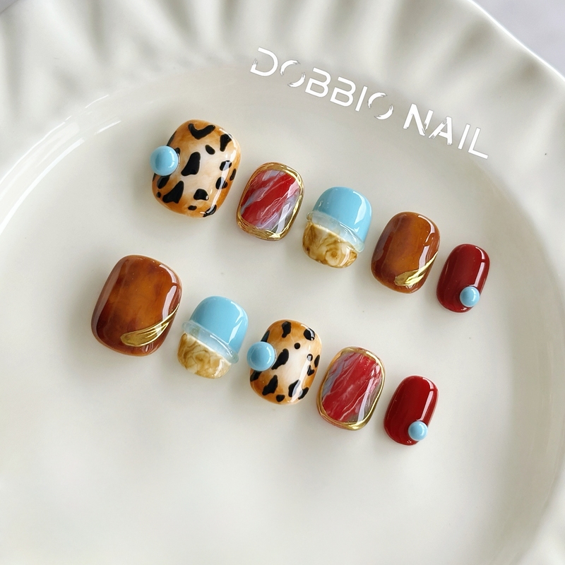 Dobbio【Heavenly Beauty】Unique and High-End Red and Blue Color-Blocking Leopard Print Handmade Wearable Nail Art Nail Pieces