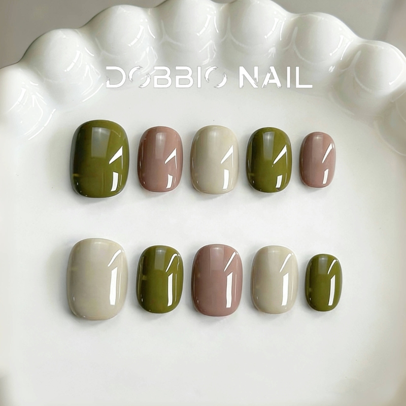 Dobbio【Matcha Mousse】Solid Color High-End Handmade Wearable Nails 2026 New Style High-End Beanie Nail Art