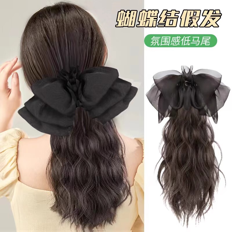 Short Cloud Ponytail Wig for Women with Bow, Large Wavy Claw Clip High Ponytail, Realistic Long Curly Hair, Fluffy and Can Be Tied Low