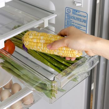 Refrigerator storage box bracket kitchen freezing fresh-keeping drawer egg partition hanging and sorting tool storage rack