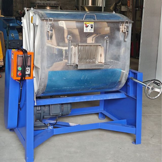 Stainless steel horizontal mixer plastic water outlet mixer 100KG small mixer granular powder mixer