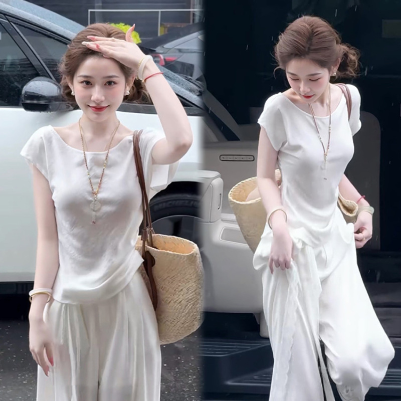 Fashion Master Slimming and Elegant Top Paired with Lace Design Casual Wide-Leg Pants for Summer