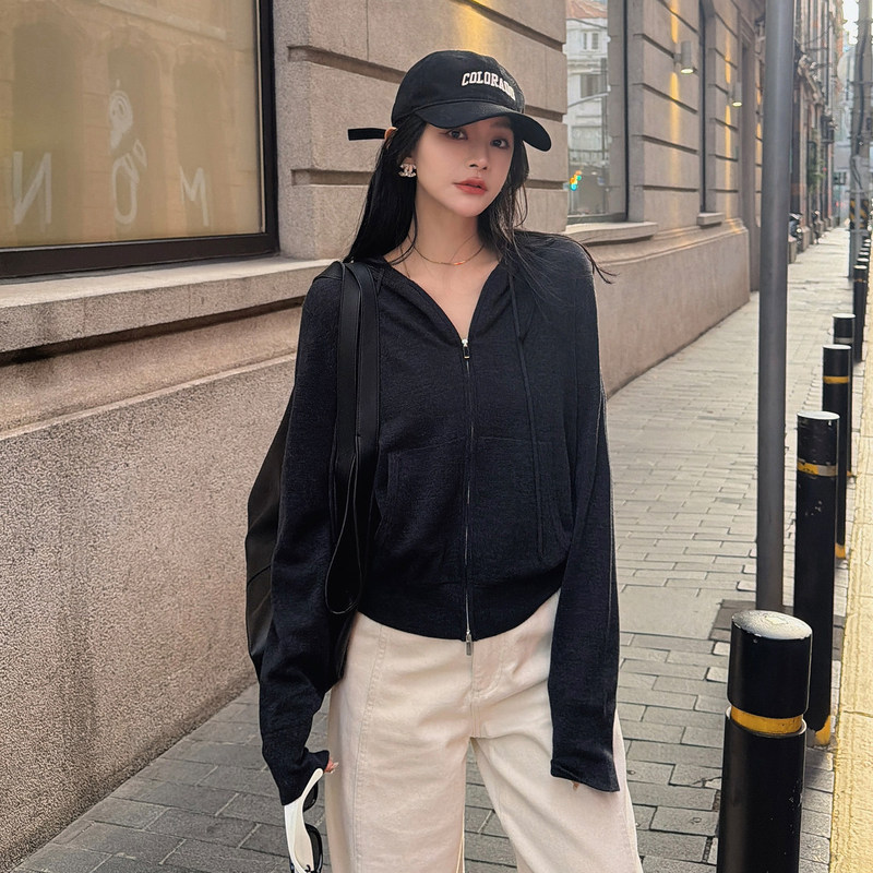 Sasha丨 Slim-Fit Sheep Wool Hooded Knitted Cardigan for Women, Autumn and Winter Casual Long-Sleeve Top with Zipper Jacket 31398 Sasha丨 Slim-Fit Sheep Wool Hooded Knitted Cardigan for Women, Autumn and Winter Casual Long-Sleeve Top with Zipper Jacket 31398