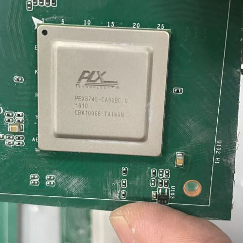(Торг) Разделочная доска PLX PEX8748-CA80BCG без красивой поверхности Изображение 1